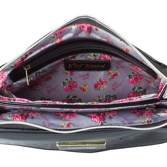 Betsey Johnson Crossbody bag - Picture 3 of 6